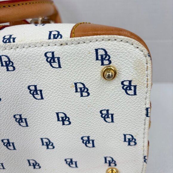 Dooney & Bourke Domed Satchel White Signature Logo Crossbody Strap Glasses Case - Picture 7 of 16